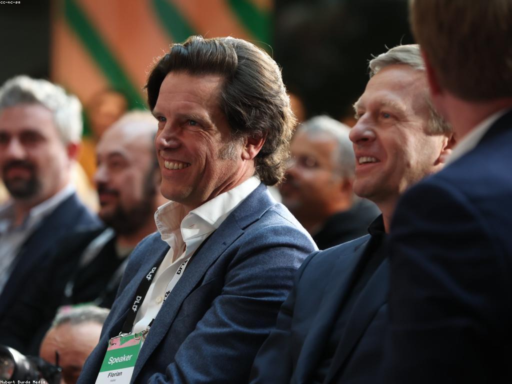 ស្វែងរកស្លតថ្មីនិងអត្ថប្រយោជន៍របស់វា